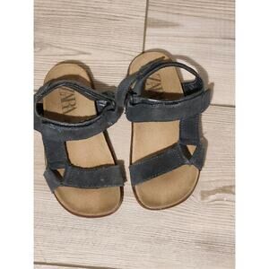 Zara Unisex Blue Suede Hook and Loop Closure Sandals Kidcore Size 8 K0004